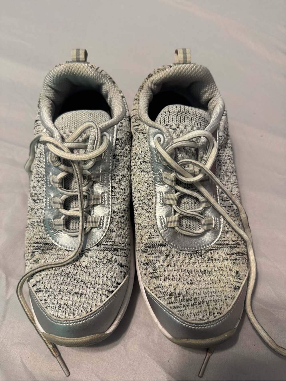 Women's Orthofeet sneakers. Light gray. Therapeutic walking‎ shoes. 7 Wide.
